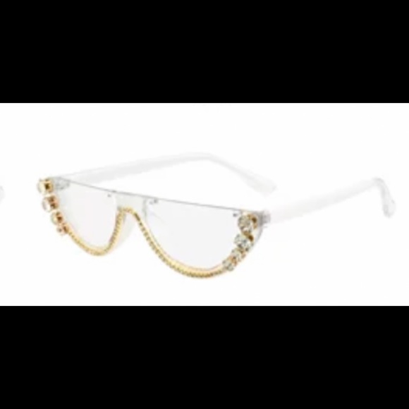 “Looky Looky” Sunglasses - Picture 7 of 9